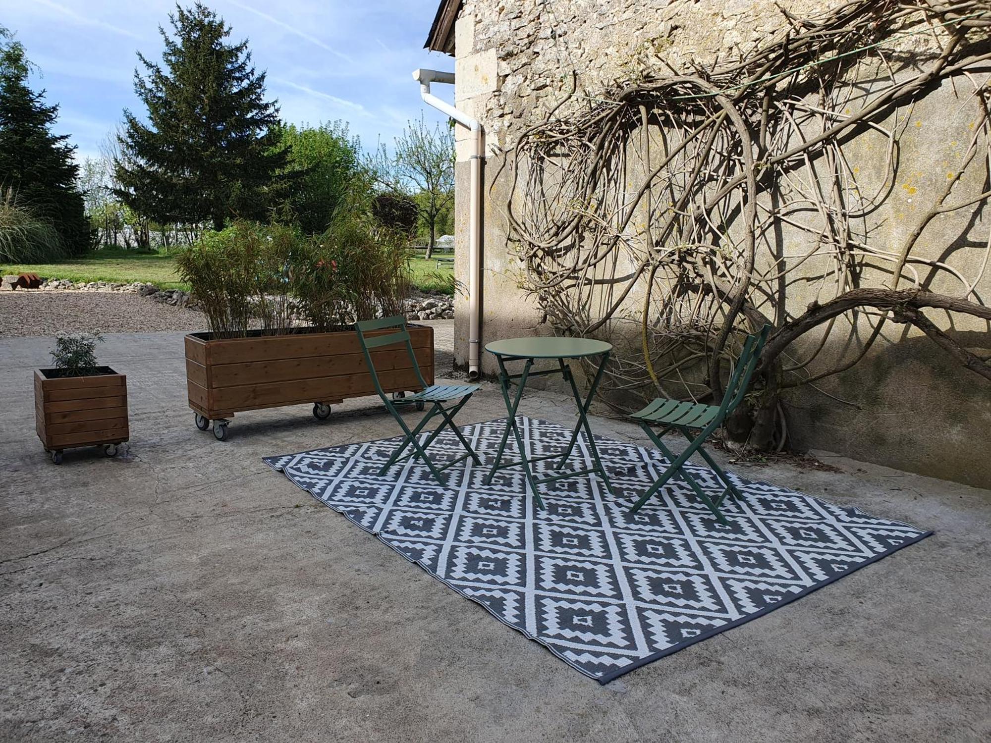 Au Domaine Du Bois Joubert Bed & Breakfast Luzille ภายนอก รูปภาพ